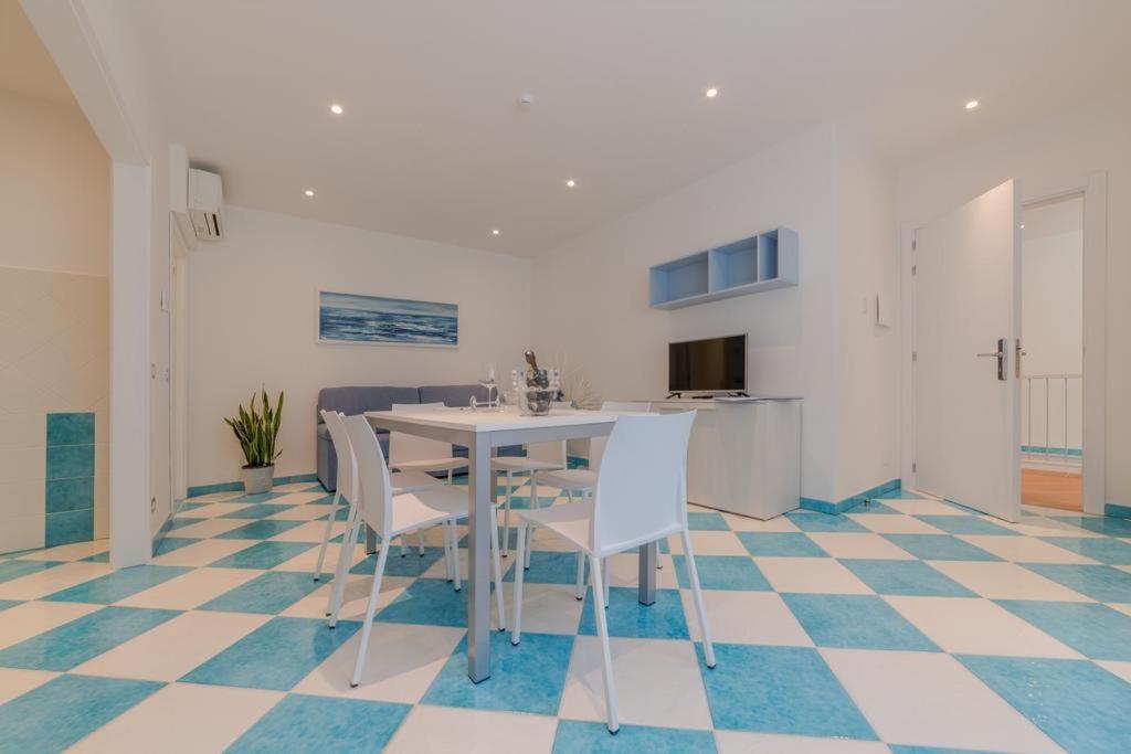 דייבה מרינה La Conchiglia Apartments מראה חיצוני תמונה
